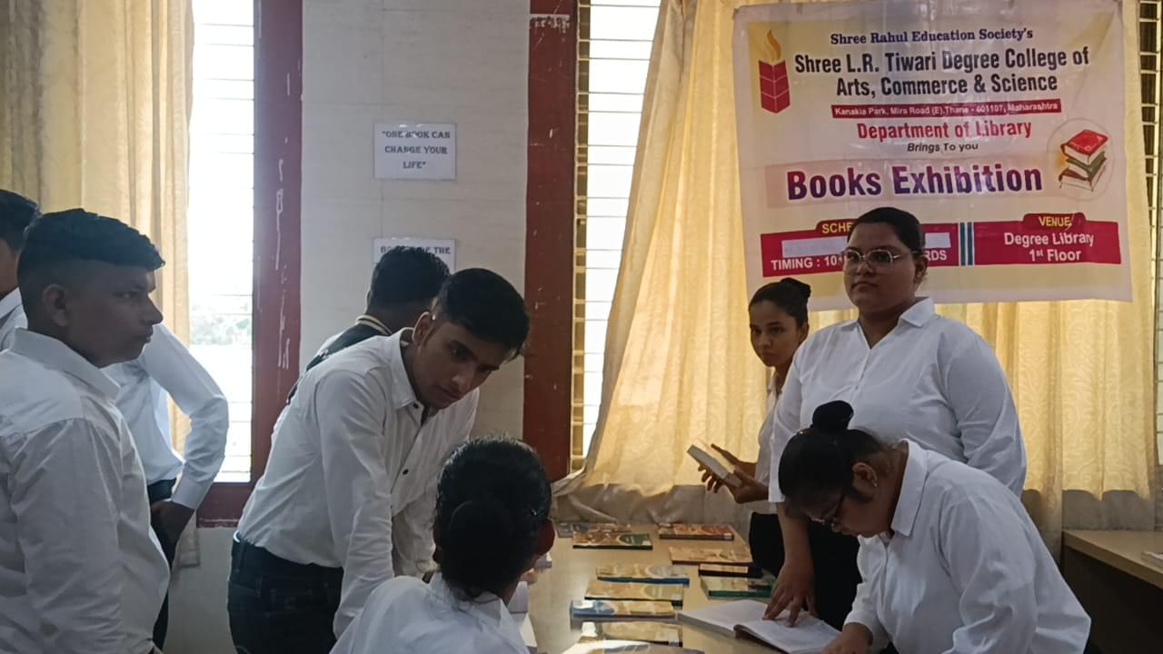 Shree L. R. Tiwari Degree College of Arts, Commerce and Science Mumbai Library photo 7